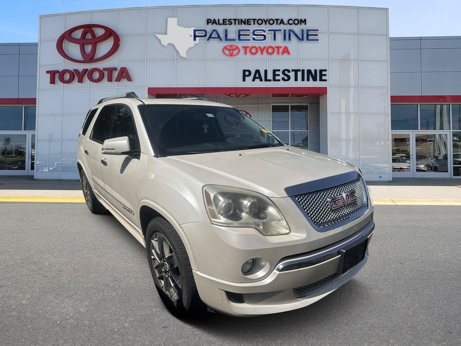 Used 2012 GMC Acadia Denali FWD image 1