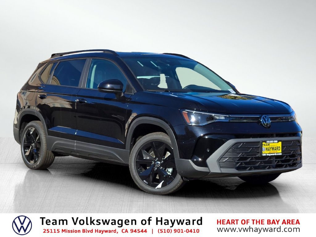 New 2026 Volkswagen Taos SE FWD image 1
