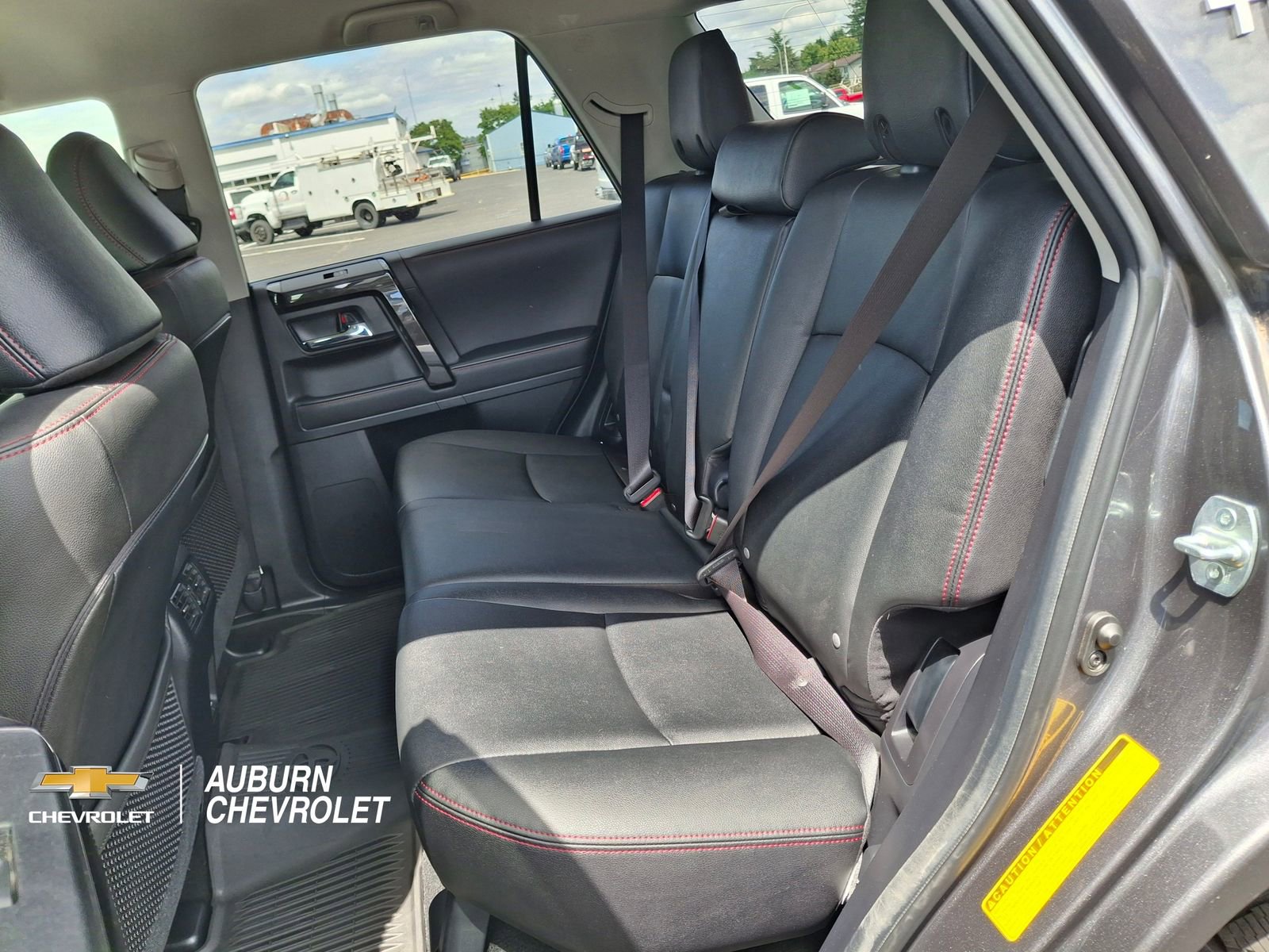 Used 2020 Toyota 4Runner TRD Off-Road Premium AWD/4WD image 18