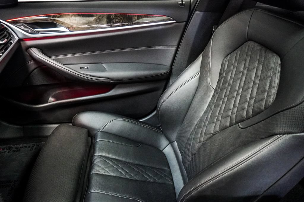 Used 2021 BMW 530i xDrive w/ M Sport Package AWD/4WD image 28