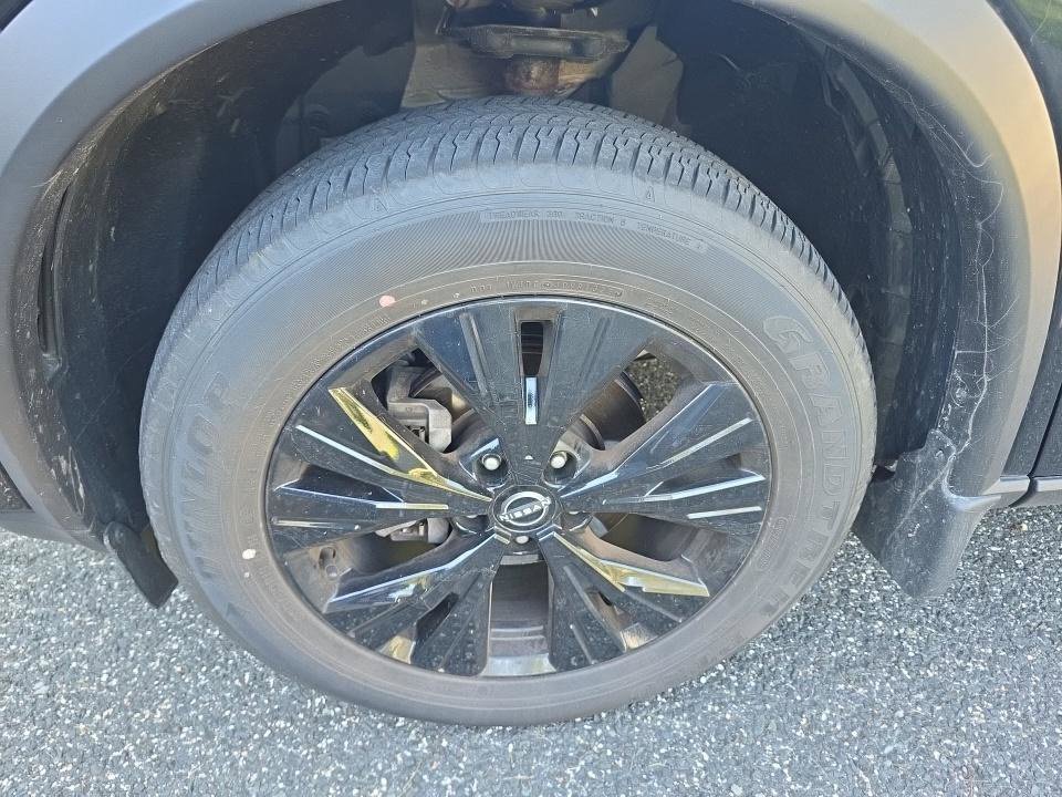 Certified 2023 Nissan Rogue SV w/ SV Premium B Package AWD/4WD image 10