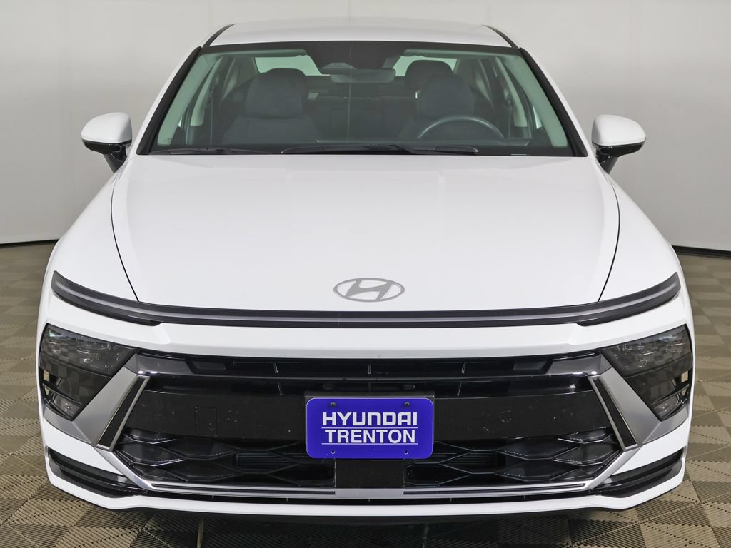 Used 2025 Hyundai Sonata SEL FWD image 10