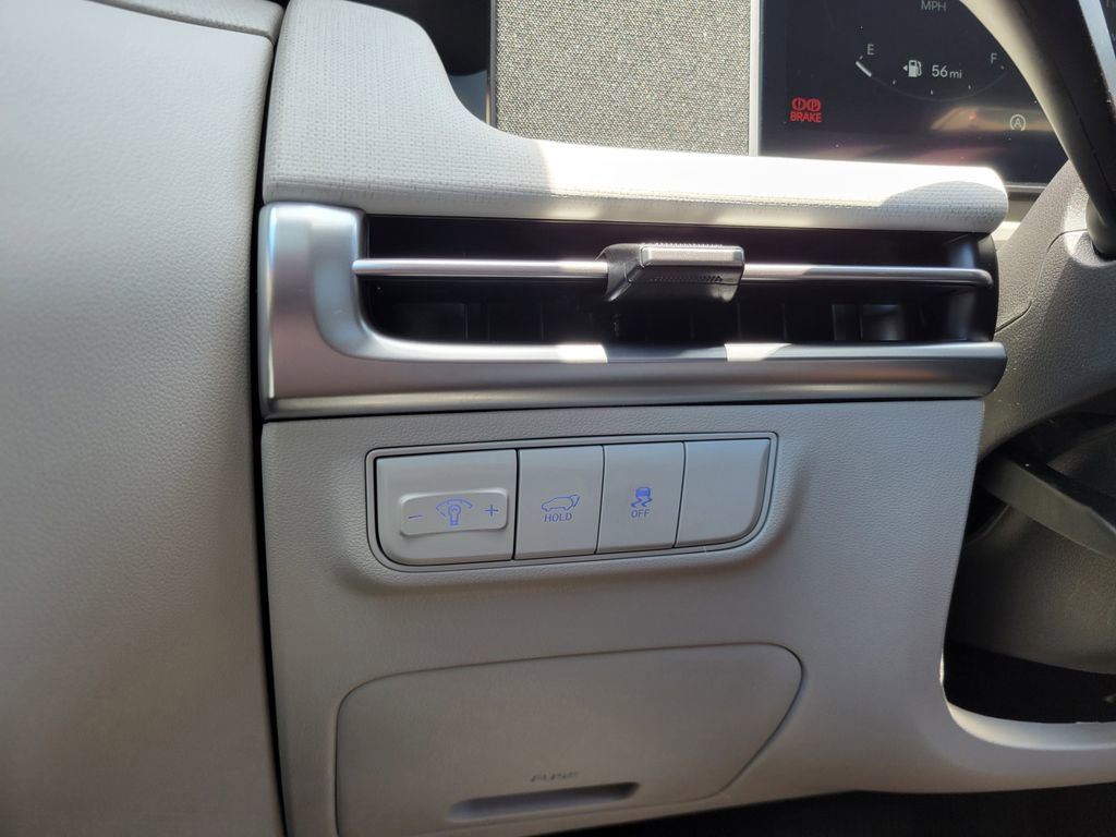 Used 2025 Hyundai Tucson SEL image 11