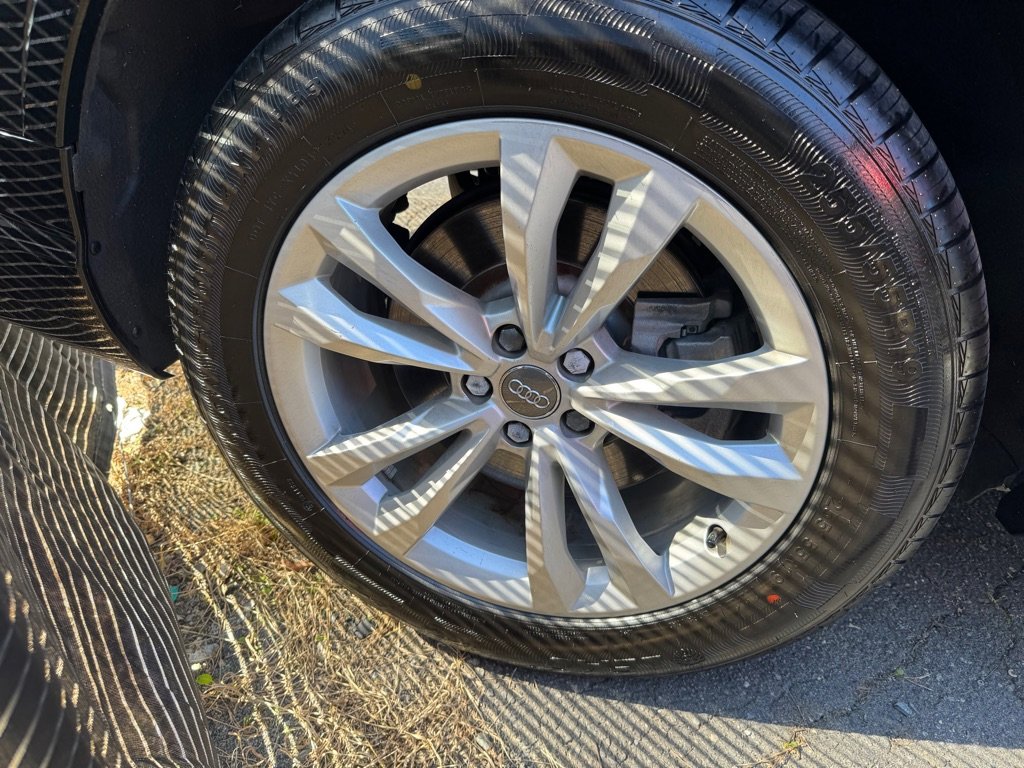 Used 2019 Audi Q7 3.0T Premium w/ Convenience Package image 16