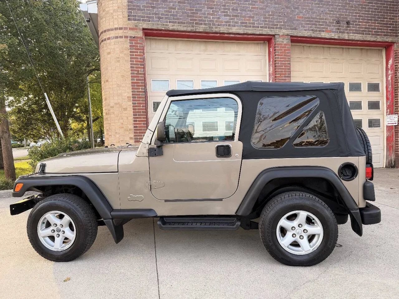 Used 2004 Jeep Wrangler X w/ Wheel Plus Group AWD/4WD image 9