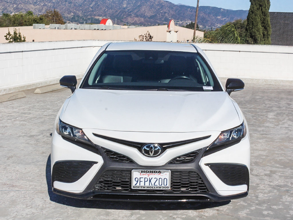 Used 2023 Toyota Camry SE w/ Protection Package (Q2) (TMS) FWD image 2