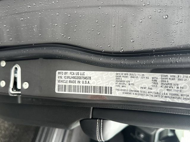 New 2025 Jeep Grand Cherokee Limited w/ Trailer Tow Package image 35