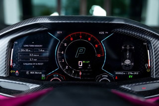 Used 2025 Lamborghini Revuelto AWD/4WD image 21