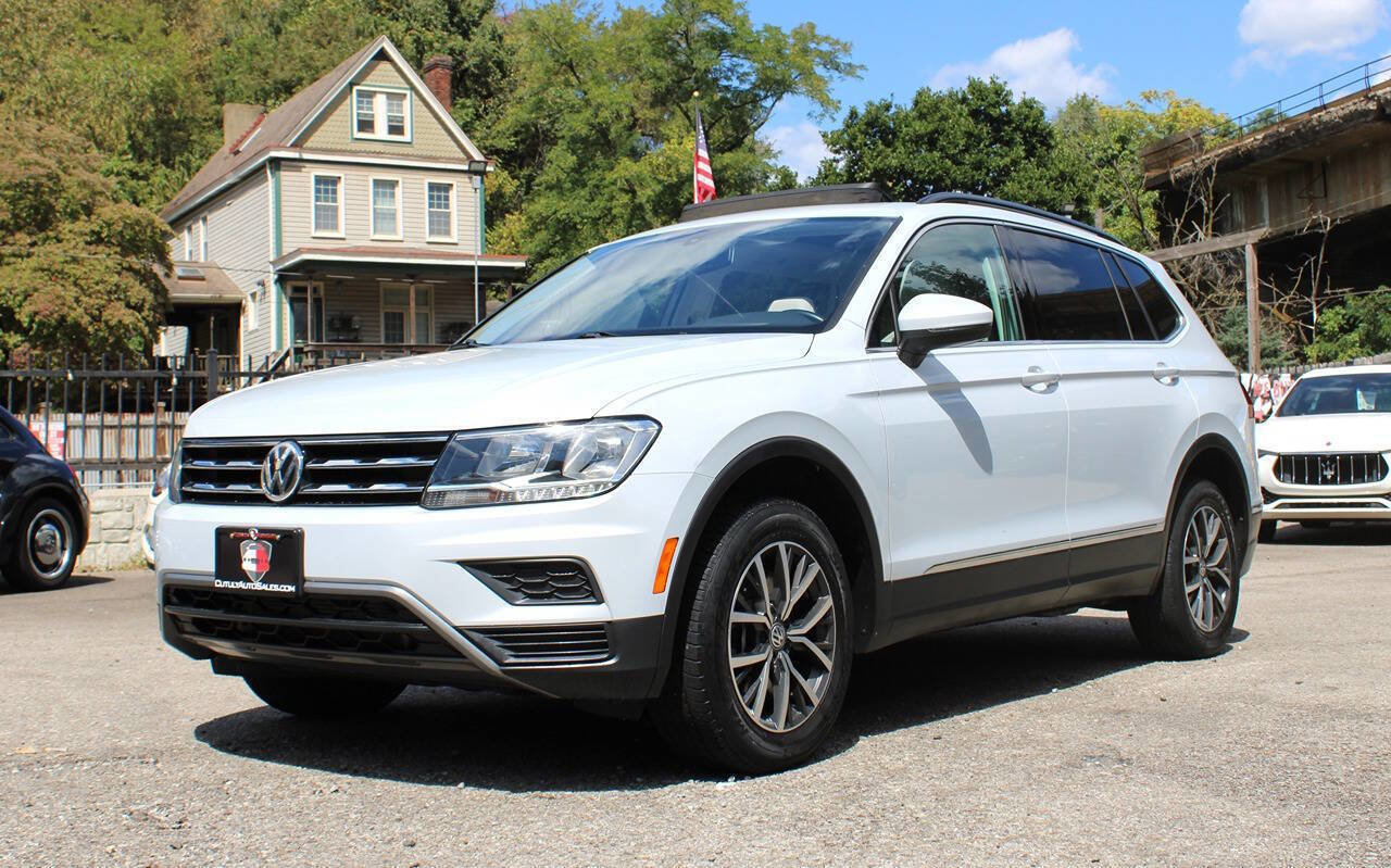 Used 2018 Volkswagen Tiguan SE AWD/4WD image 3