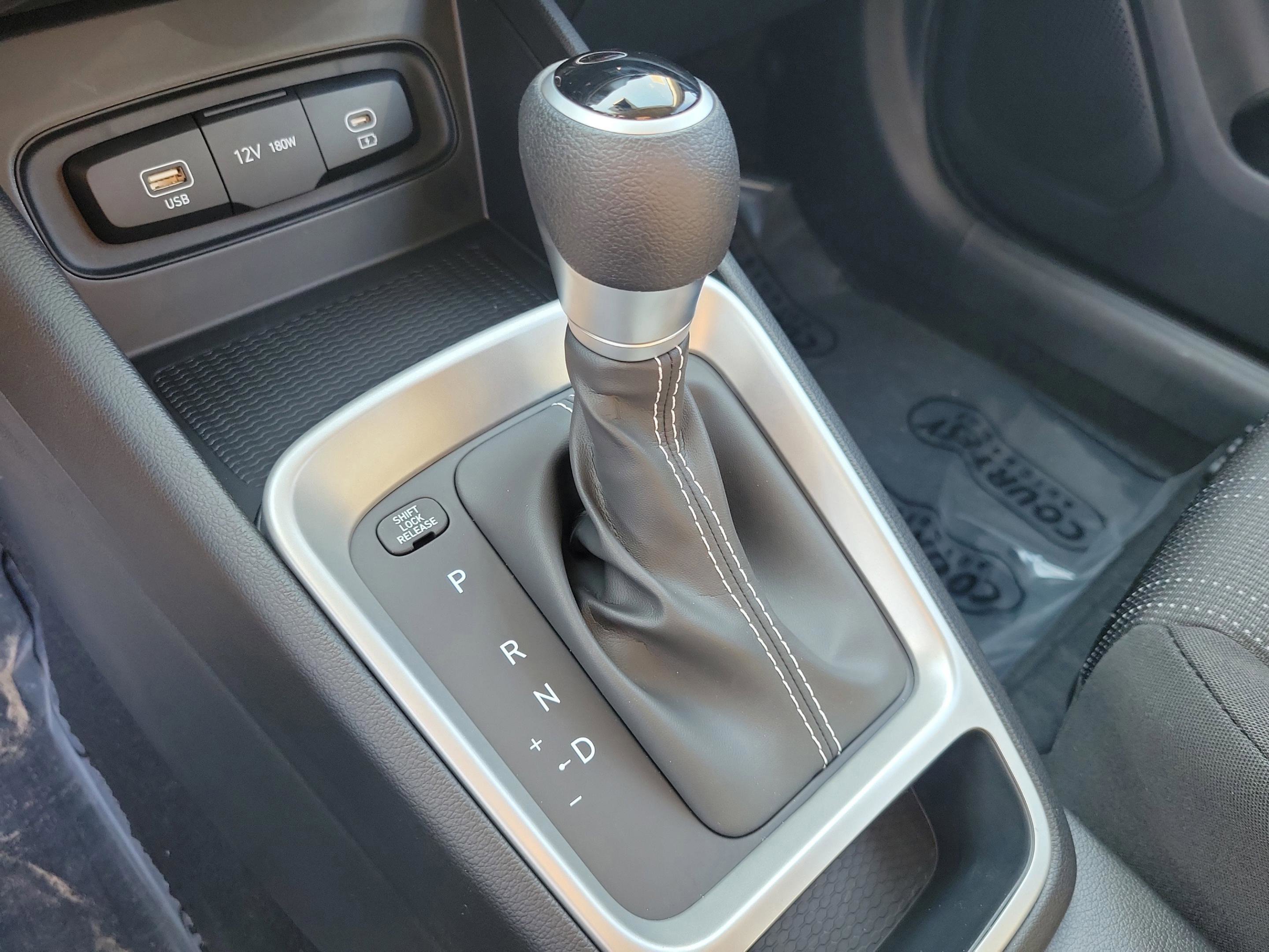 New 2026 Hyundai Venue SE image 11