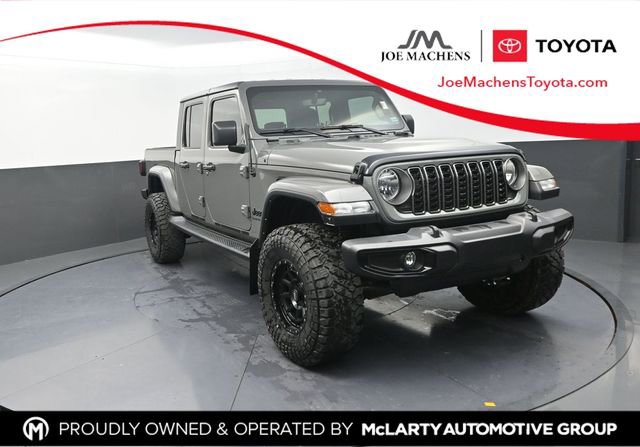 Used 2022 Jeep Gladiator Sport image 1