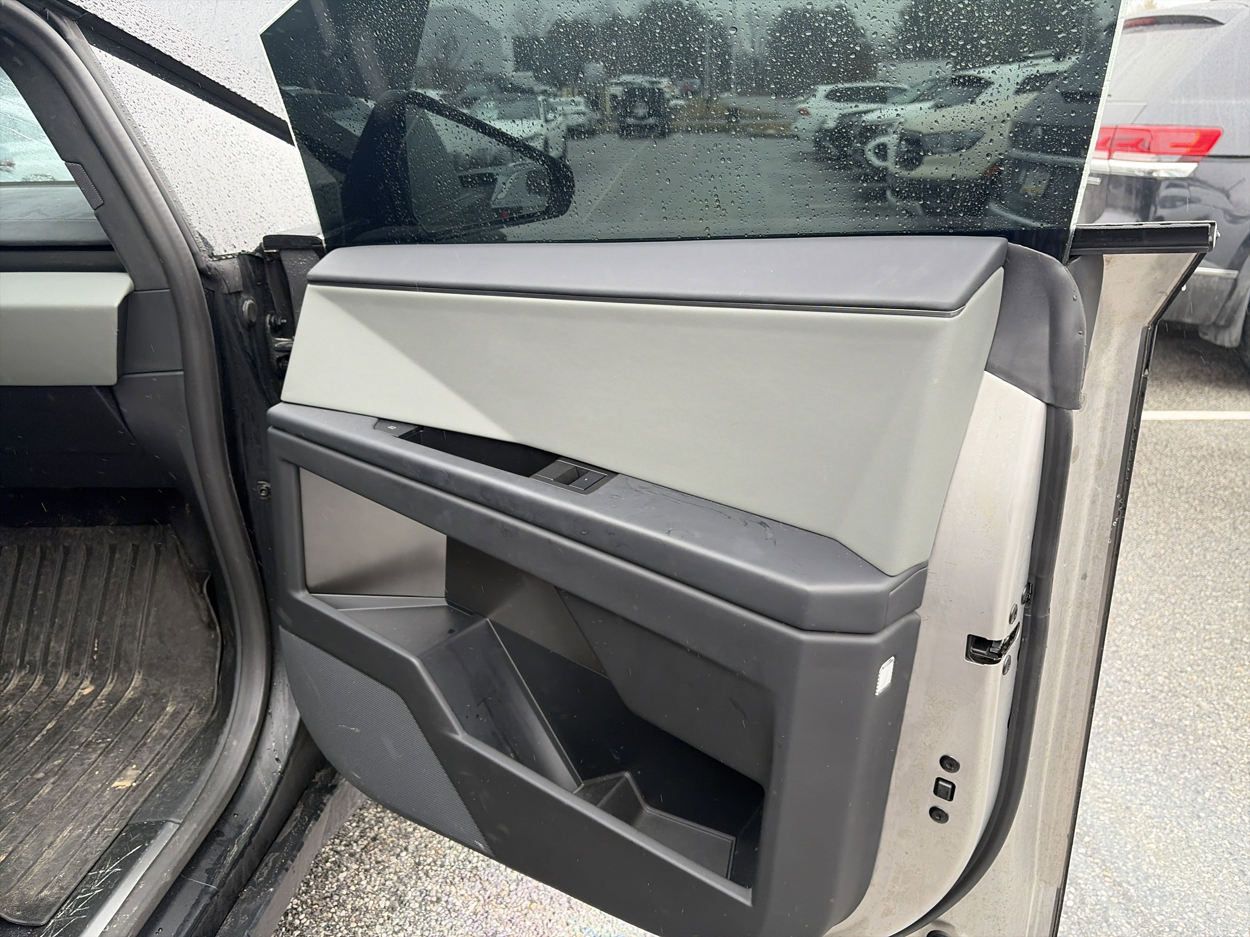 Used 2024 Tesla Cybertruck Cyberbeast image 26