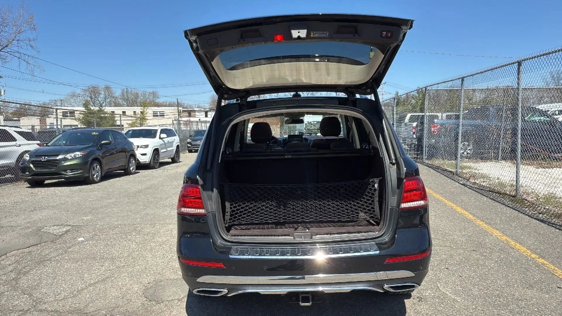 Used 2018 Mercedes-Benz GLE 350 4MATIC image 26
