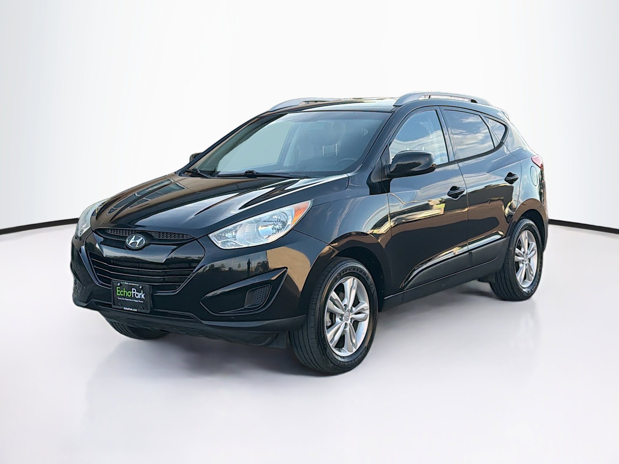 Used 2010 Hyundai Tucson GLS w/ Popular Equipment Pkg 2 FWD image 3