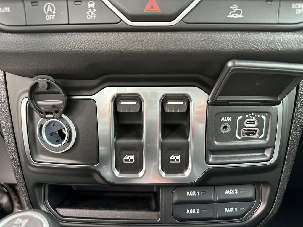 New 2026 Jeep Wrangler Sport AWD/4WD image 27