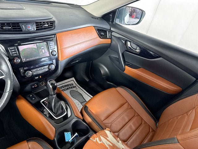 Certified 2019 Nissan Rogue SL w/ Premium Package AWD/4WD image 21