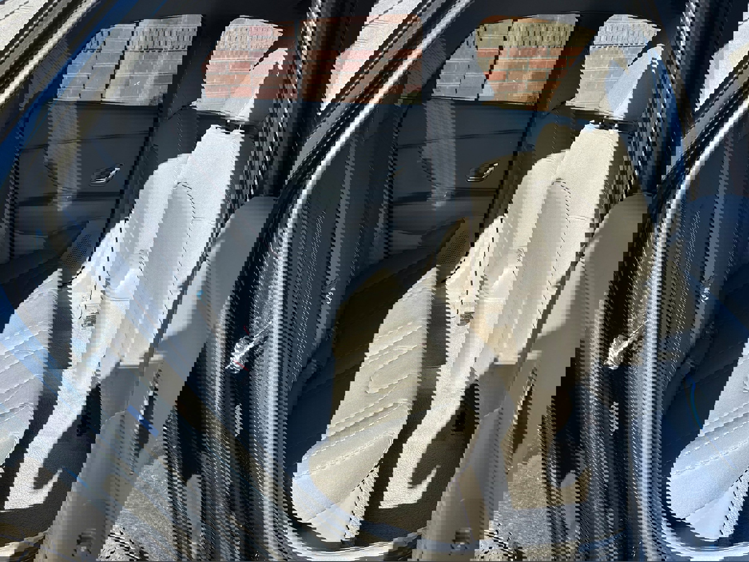 Used 2023 Hyundai Elantra SEL w/ Convenience Package image 12