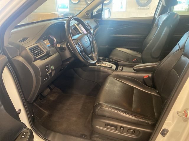 Used 2016 Honda Pilot Elite image 28