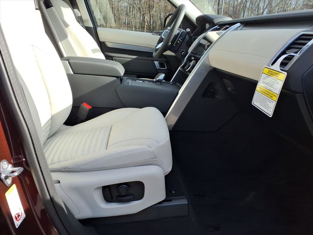 New 2026 Land Rover Discovery Limited Edition AWD/4WD image 3