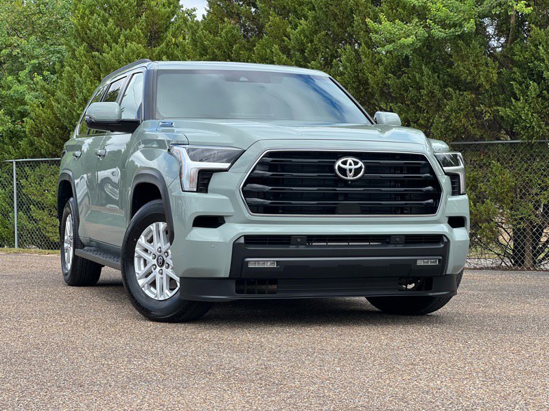 Used 2025 Toyota Sequoia SR5 image 62