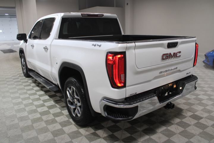 Used 2022 GMC Sierra 1500 SLT w/ SLT Convenience Package image 5