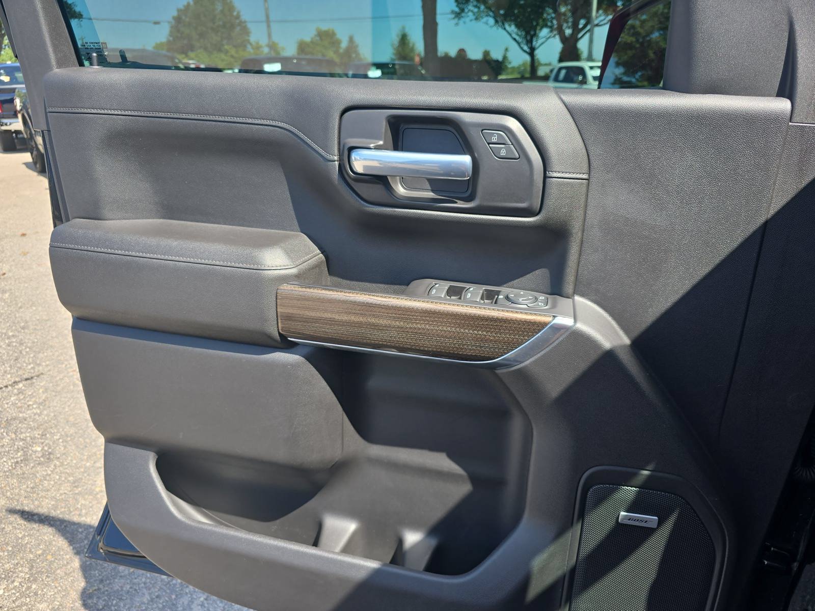 Used 2021 Chevrolet Silverado 1500 LT Trail Boss w/ Convenience Package II AWD/4WD image 25