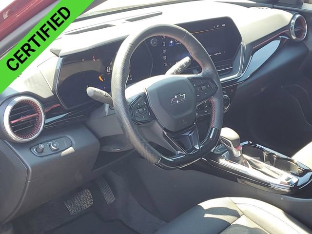 Certified 2025 Chevrolet Trax RS w/ Sunroof Package FWD image 8