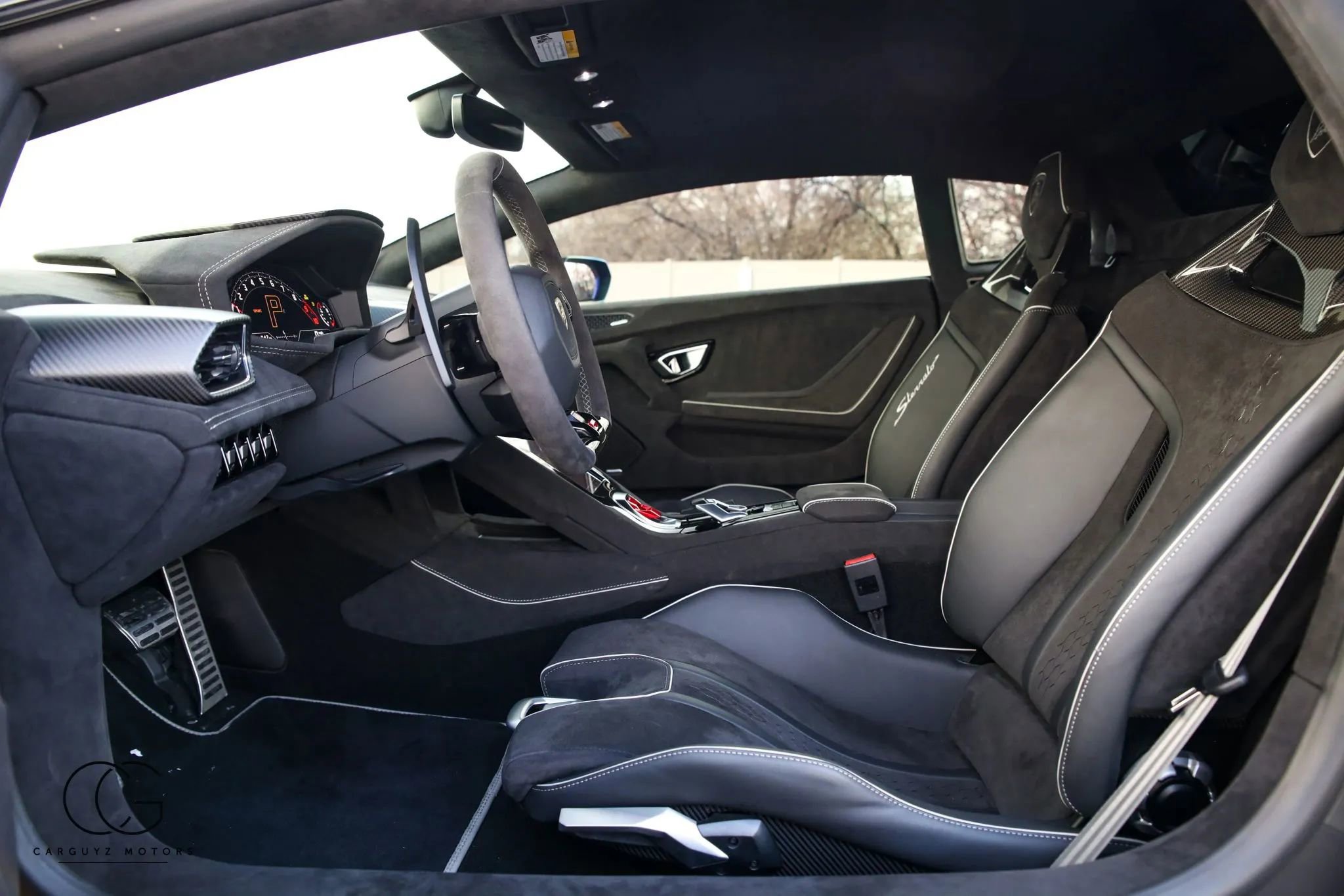 Used 2024 Lamborghini Huracan Sterrato AWD/4WD image 43