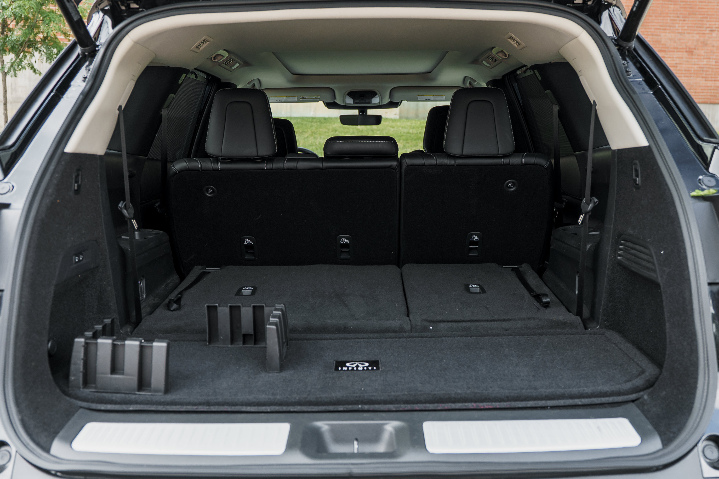 Used 2024 INFINITI QX60 Sensory w/ Cargo Package AWD/4WD image 28