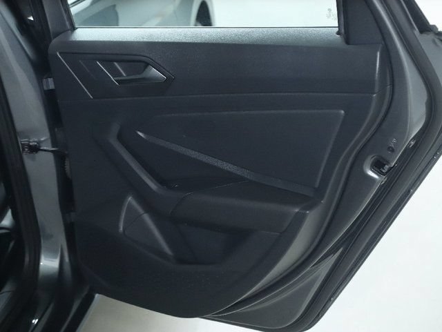 Used 2021 Volkswagen Jetta SE w/ SE Cold Weather Package FWD image 31