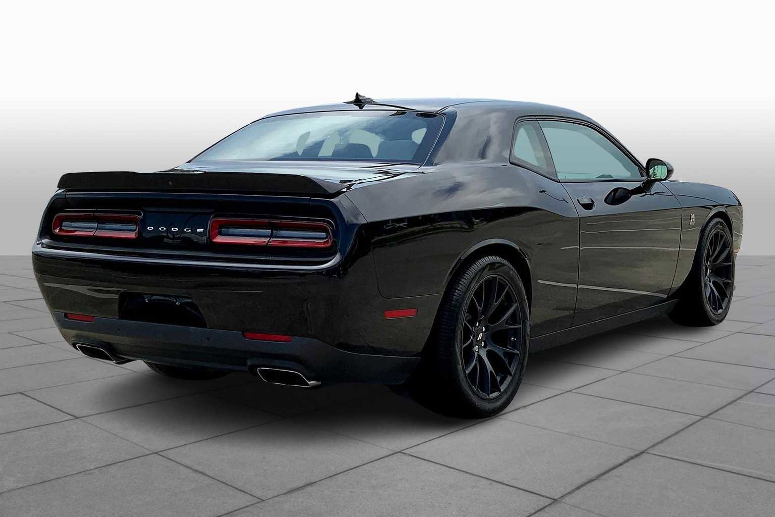 Used 2019 Dodge Challenger R/T Scat Pack w/ Dynamics Package image 12