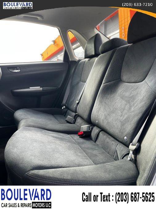Used 2011 Subaru Impreza 2.5i Premium w/ PWR Moonroof Value Pkg AWD/4WD image 13