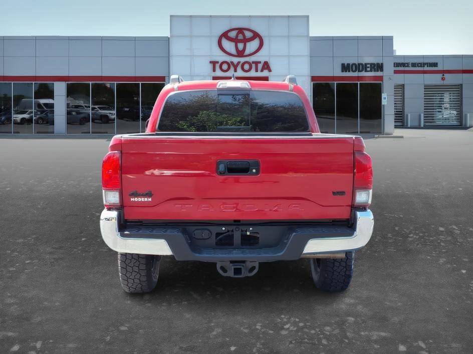 Used 2021 Toyota Tacoma SR5 AWD/4WD image 5