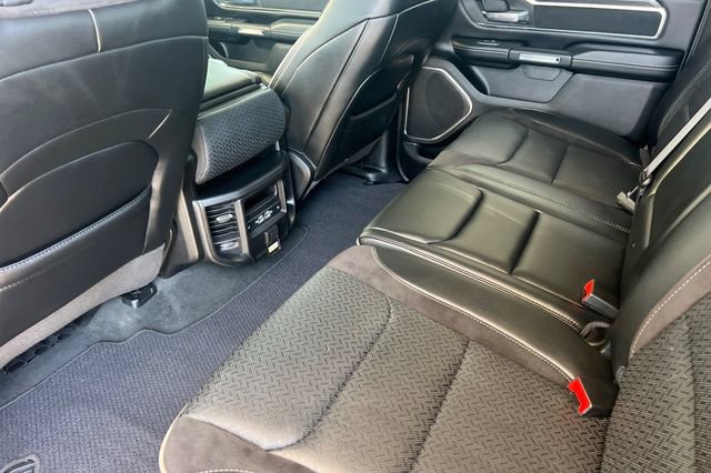 Used 2024 RAM 1500 Laramie AWD/4WD image 14