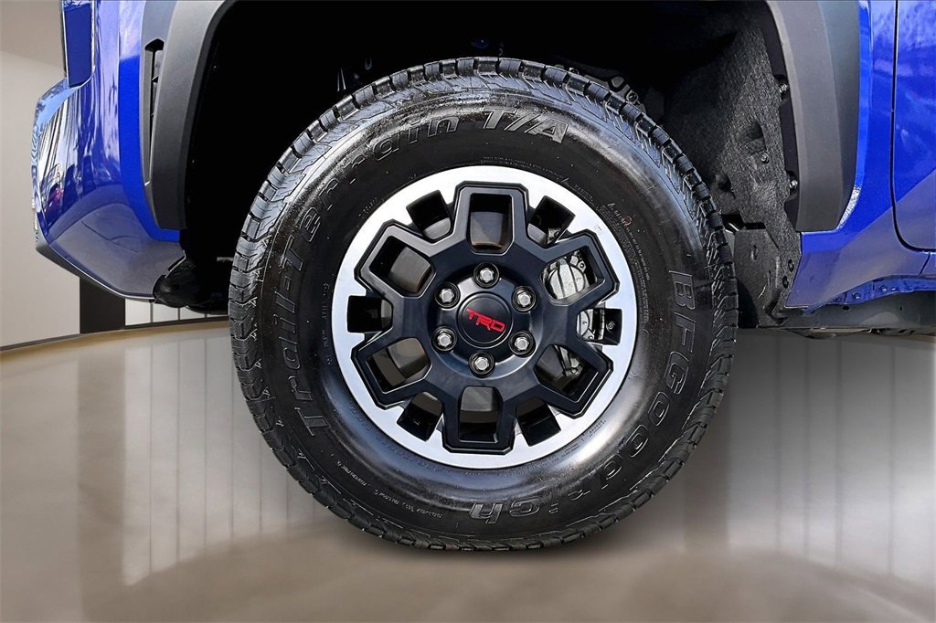 Used 2025 Toyota Tacoma TRD Off-Road w/ TRD Off Road Upgrade Package image 34