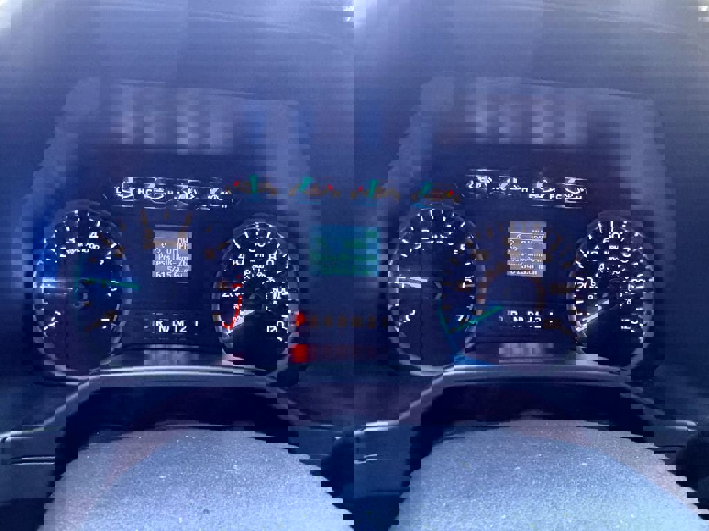 Used 2015 Ford F150 XLT image 27