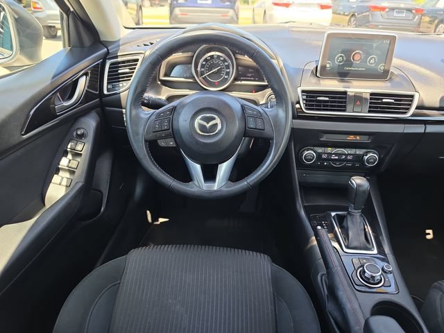 Used 2015 MAZDA MAZDA3 i Touring w/ Technology Package FWD image 9