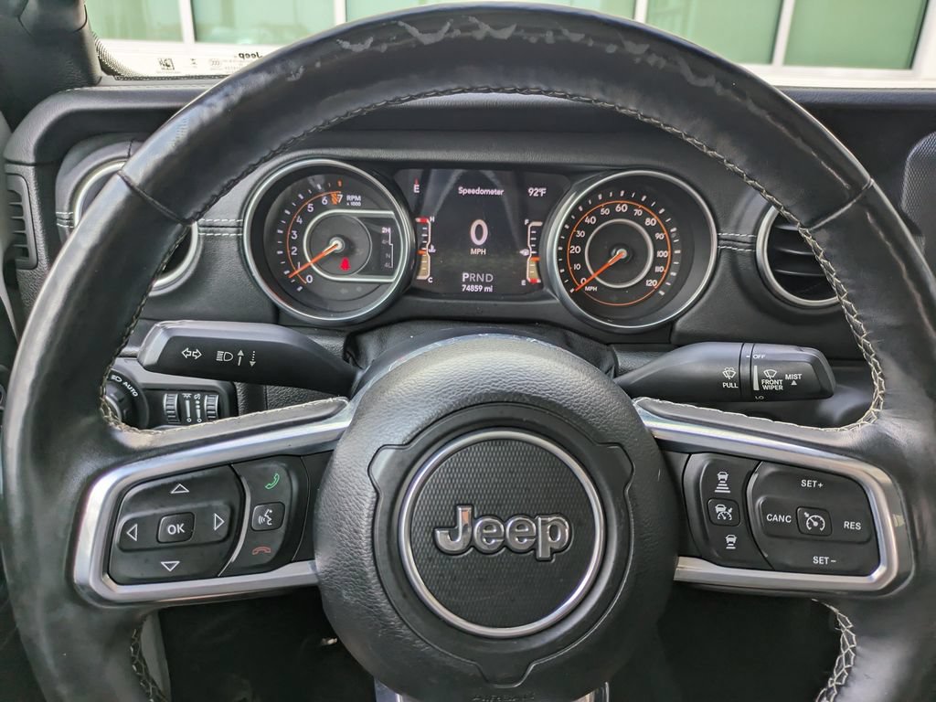 Used 2020 Jeep Gladiator Overland AWD/4WD image 19