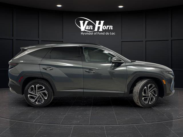 Used 2025 Hyundai Tucson Limited image 2