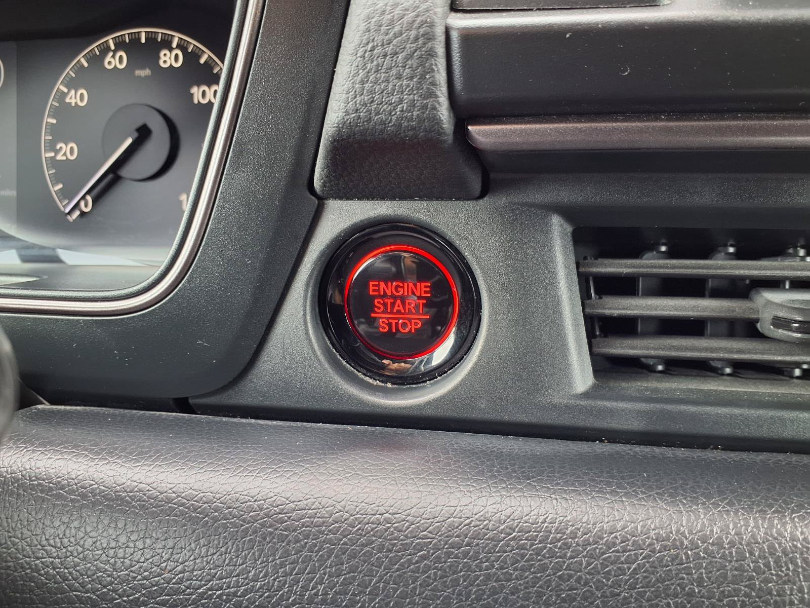 Used 2024 Honda Pilot TrailSport image 11