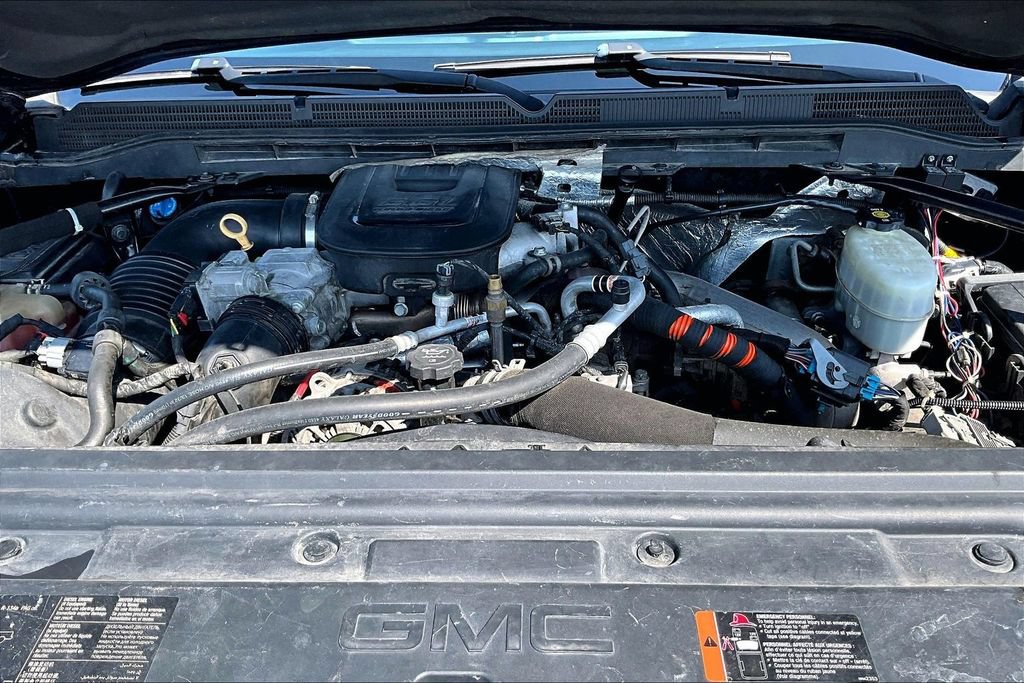 Used 2015 GMC Sierra 2500 SLT w/ Suspension Package, Off-Road RWD image 10