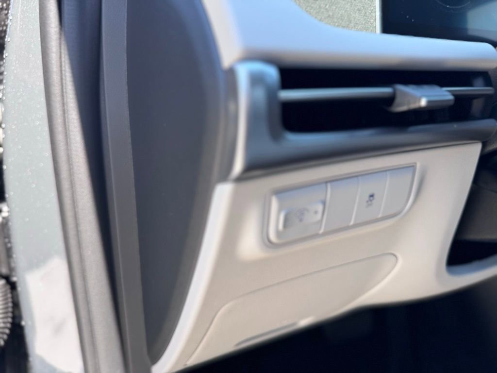 New 2026 Hyundai Tucson SE image 19