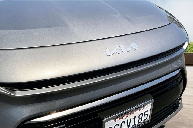 Used 2023 Kia Niro SX Touring FWD image 33