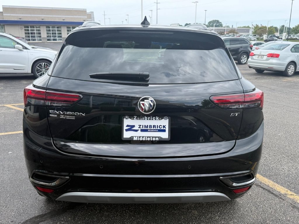 Used 2023 Buick Envision Preferred w/ Sport Touring Package AWD/4WD image 4