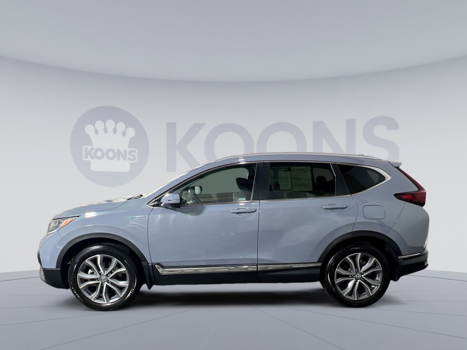 Used 2022 Honda CR-V Touring image 2