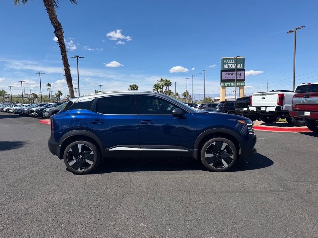 Used 2025 Nissan Kicks SR image 4