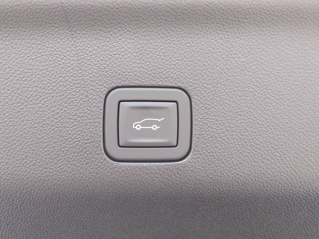 New 2026 GMC Yukon Elevation AWD/4WD image 32