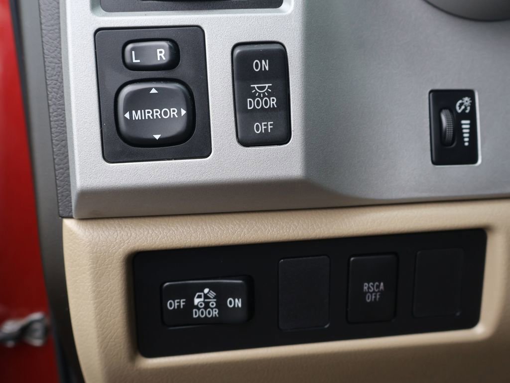 Used 2008 Toyota Tundra 4x4 CrewMax image 20