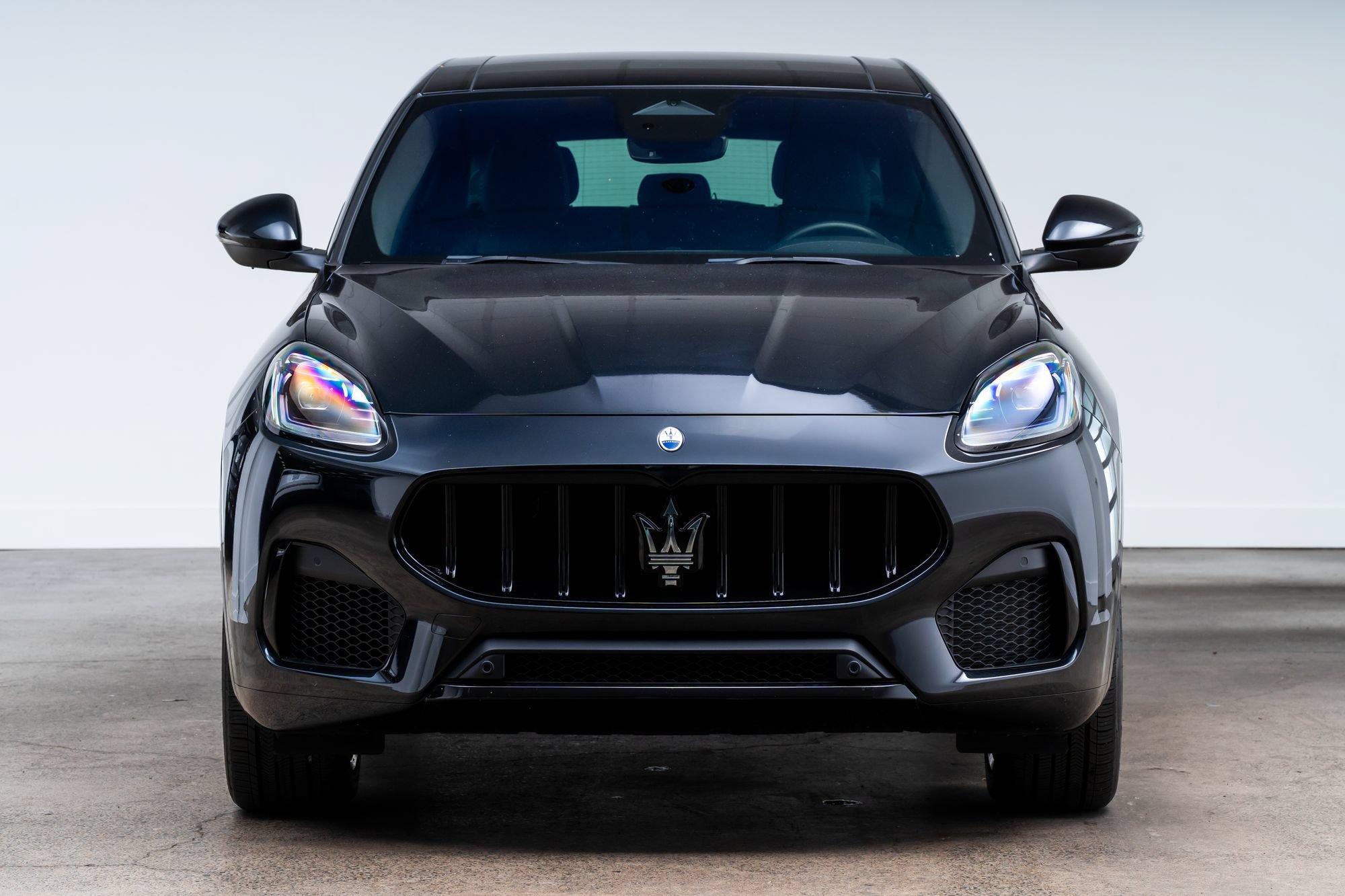 Used 2023 Maserati Grecale Modena AWD/4WD image 2