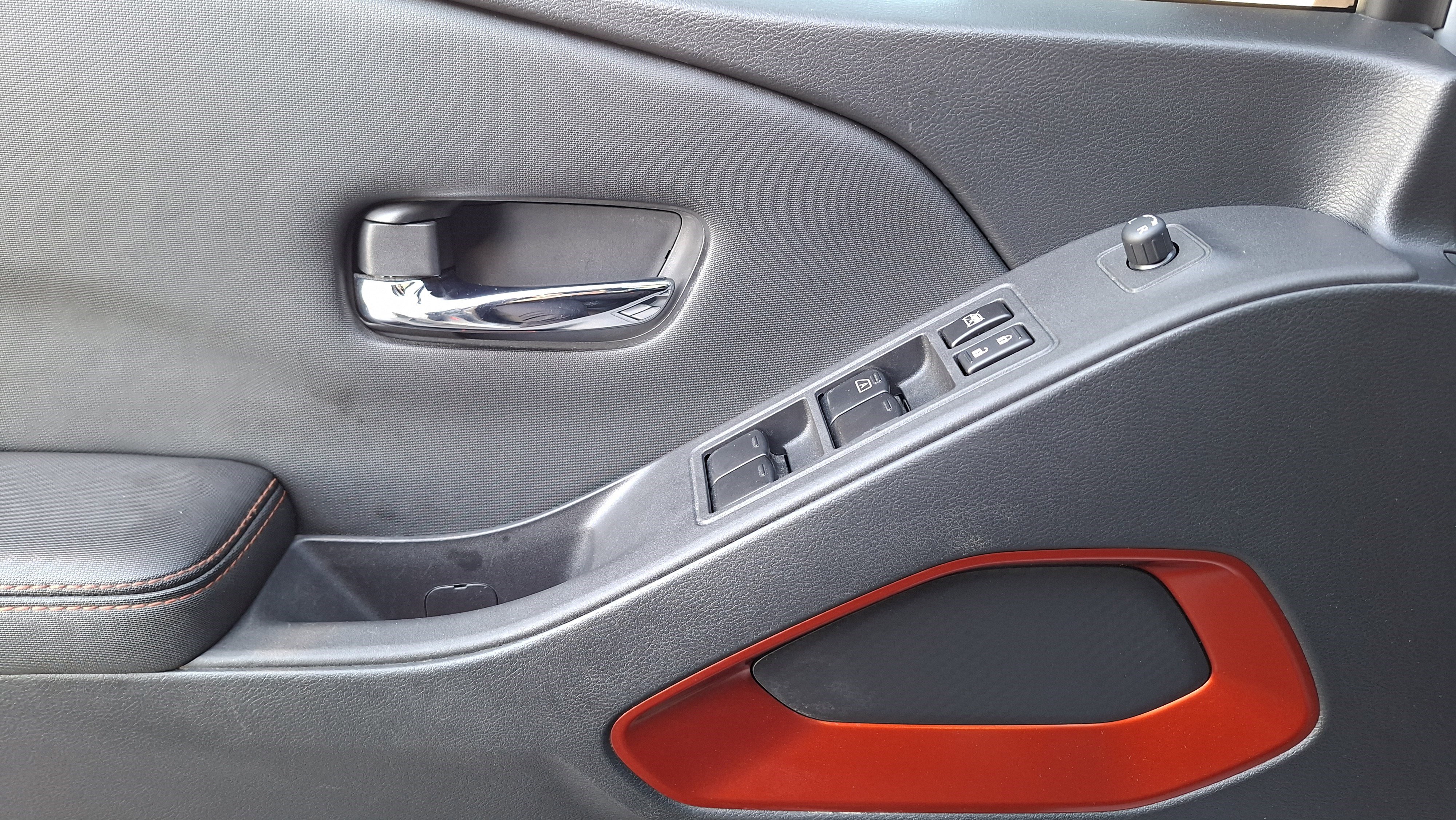 Certified 2023 Nissan Frontier PRO-4X w/ Pro-4X Premium Package image 17